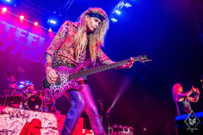 Steel Panther on stage at Manchester Arena 18th October 2016